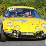Rallye d'autun legend voiture jaune